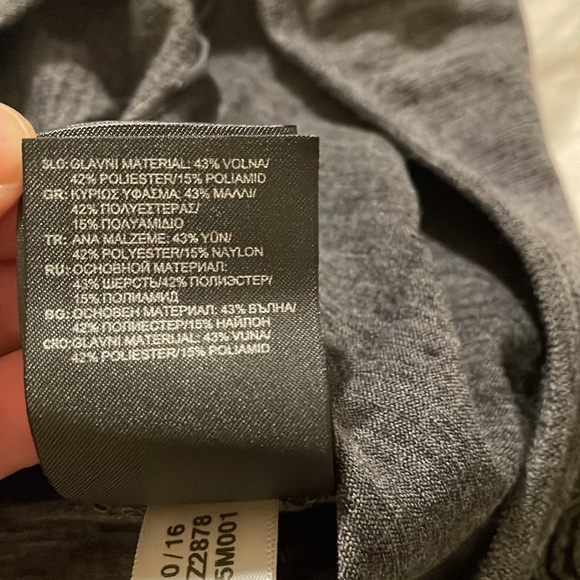 Worn once adidas running top smoke and animal free home - Picture 9 of 12